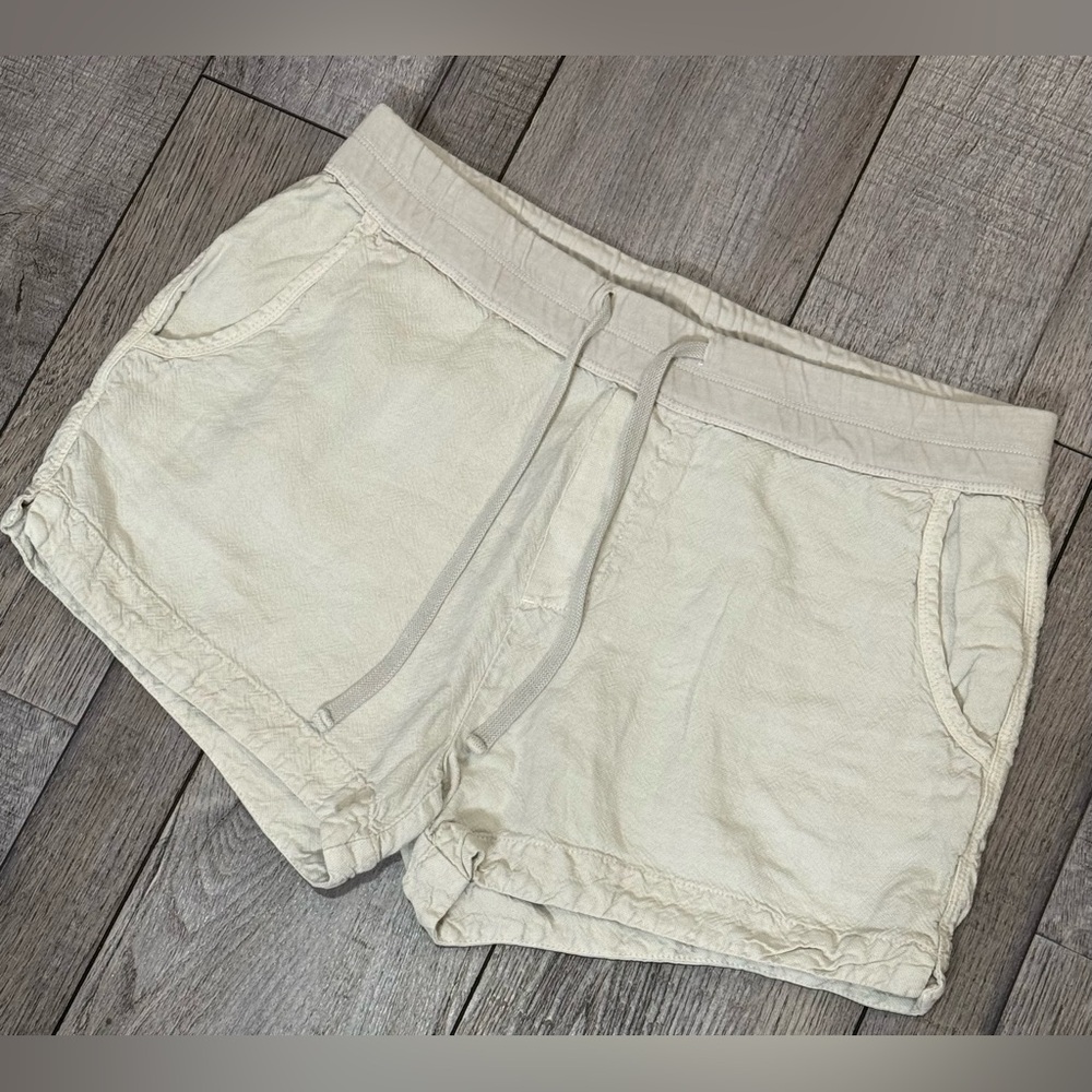 Standard James Perse Women’s Linen Blend Shorts